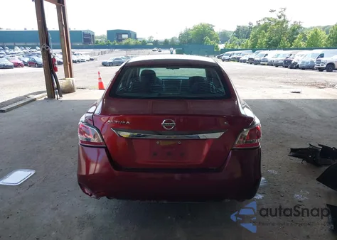 2015 Nissan Altima 2.5 S z USA, uszkodzony, nr VIN 1N4AL3AP0FC435476